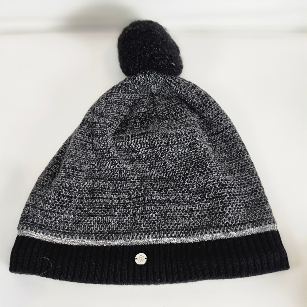 C9 Champion Womens Knit Beanie Hat Reflective Silver Stripe Black Gray Wnter Pom